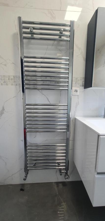 Location 3 Chambres Spacieuses Dans Appartment 2 Mn Rer Bussy Saint Georges Eksteriør billede