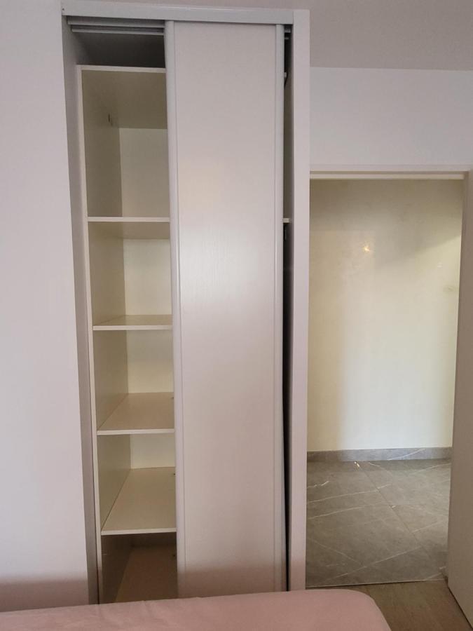 Location 3 Chambres Spacieuses Dans Appartment 2 Mn Rer Bussy Saint Georges Eksteriør billede