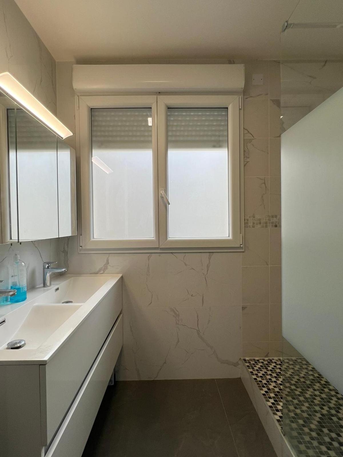 Location 3 Chambres Spacieuses Dans Appartment 2 Mn Rer Bussy Saint Georges Eksteriør billede