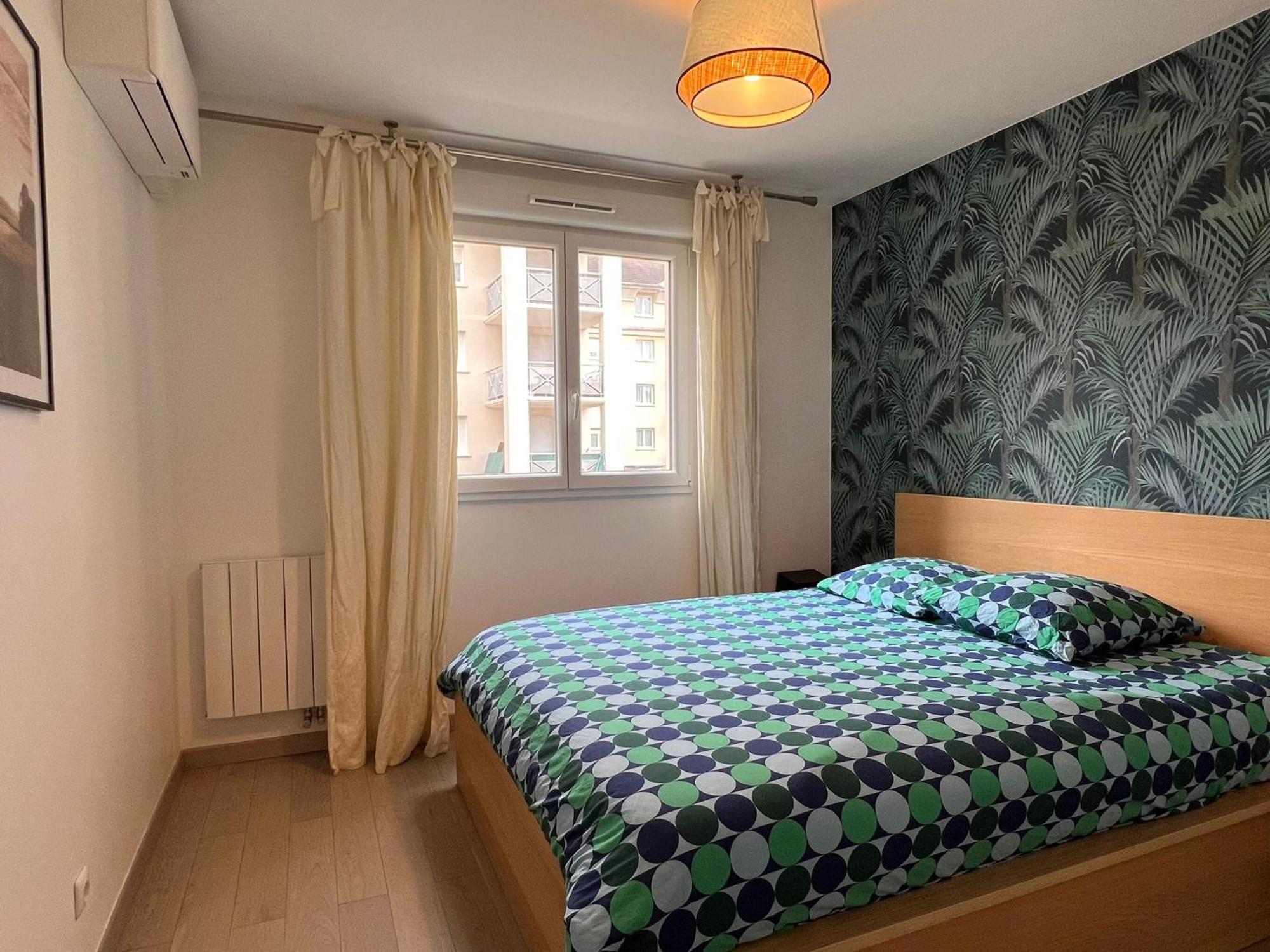Location 3 Chambres Spacieuses Dans Appartment 2 Mn Rer Bussy Saint Georges Eksteriør billede